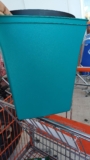 $11.01 – Chedraui – Cesto papelero rectangular marca Plastic Trends / Capacidad 9L Tono Verde Jade con el 80% de descuento…