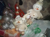 $18.01 – Chedraui – Variedad de artículos de decoración navideña marca Home Dreams / Esferas, renos, muñecos, pinos y más con el 85% de descuento…